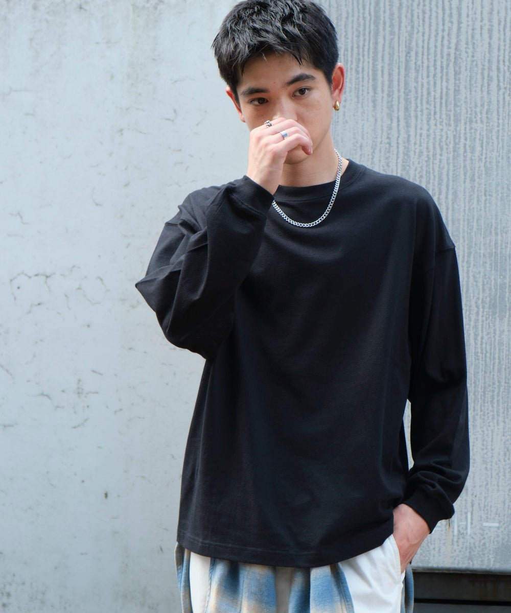 ブラック モデル：180cm L着用
