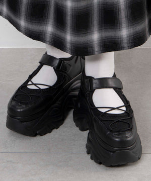 ブラック