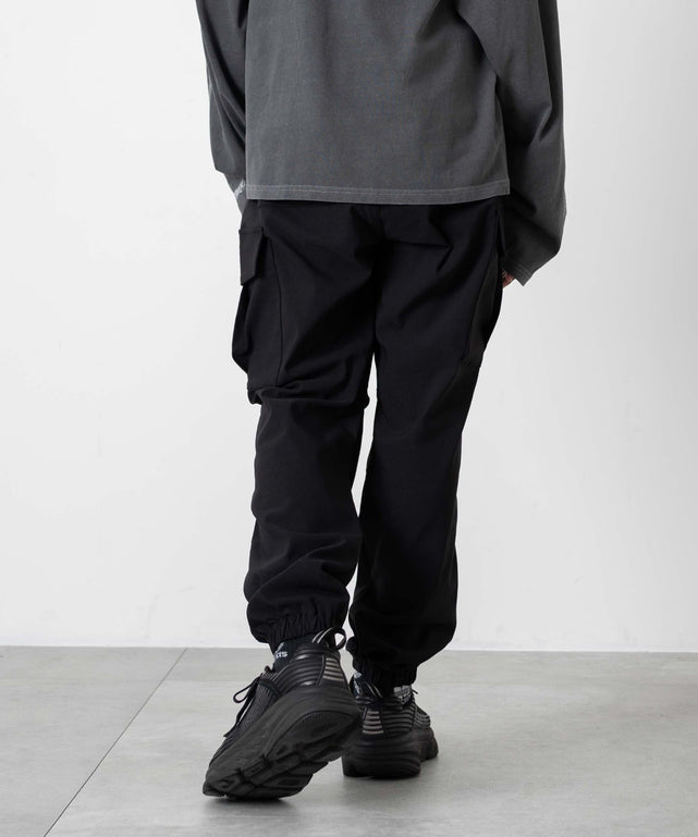ブラック モデル：160cm サイズ160cm着用
