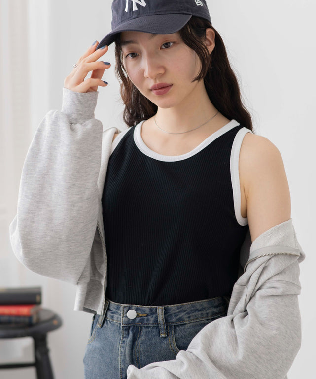 ブラックその他　モデル:163cm M着用