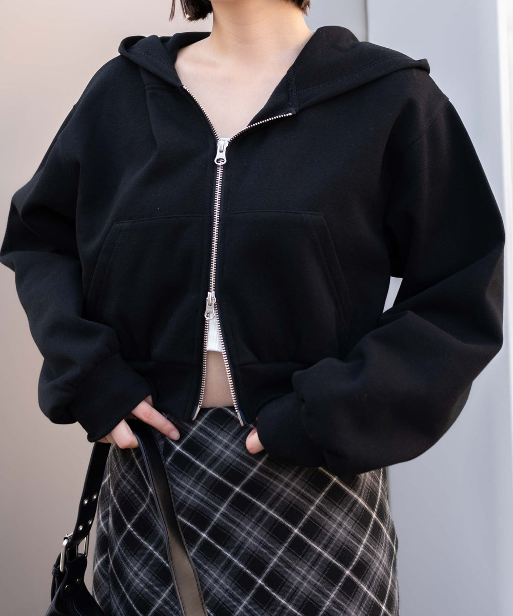 ブラック　モデル:155cm F着用