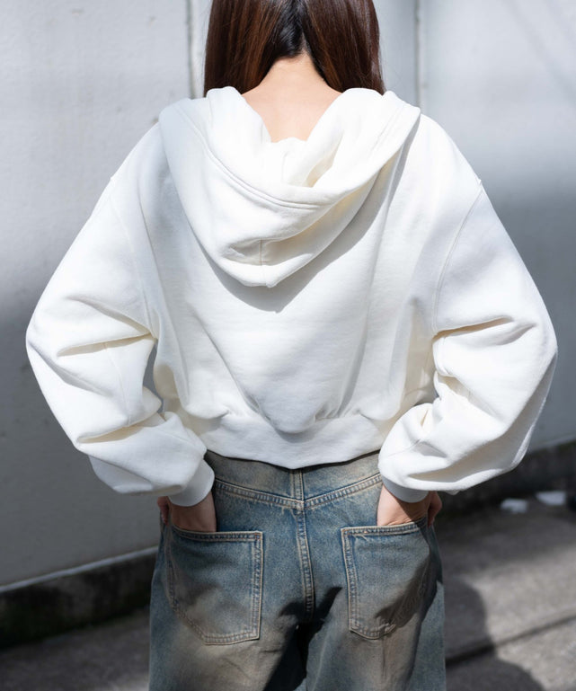 ホワイトアイボリー　モデル:155cm F着用