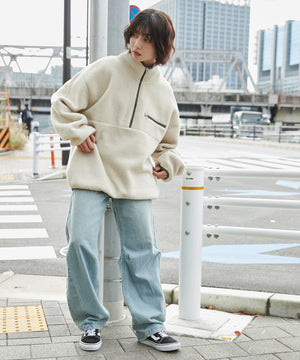 Lベージュ モデル：160cm L着用