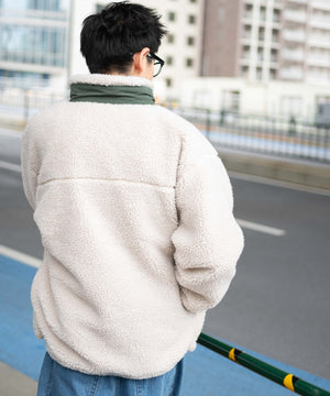 ベージュ モデル：180cm L着用