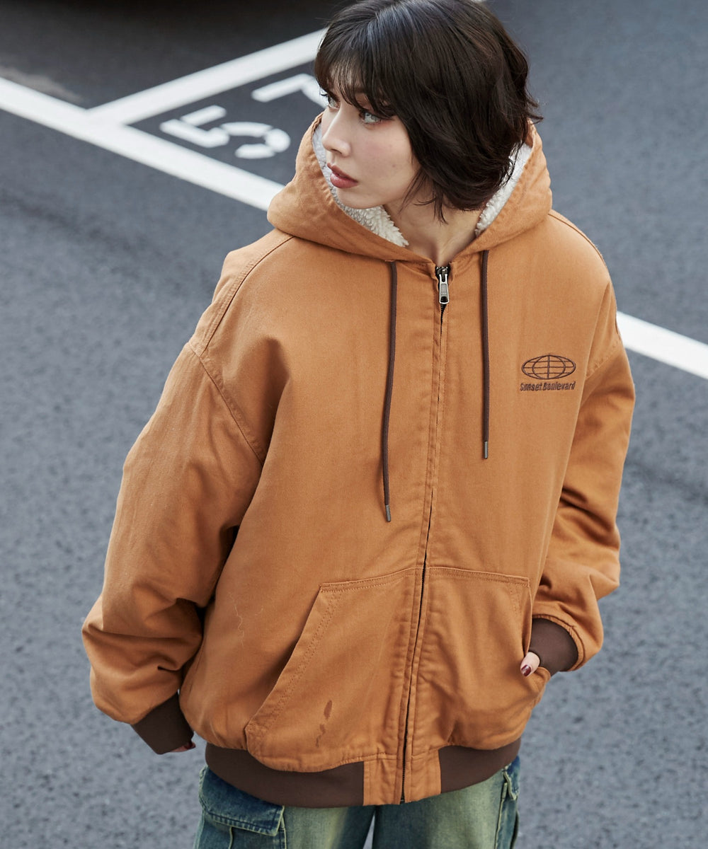 ブラウン モデル：160cm L着用