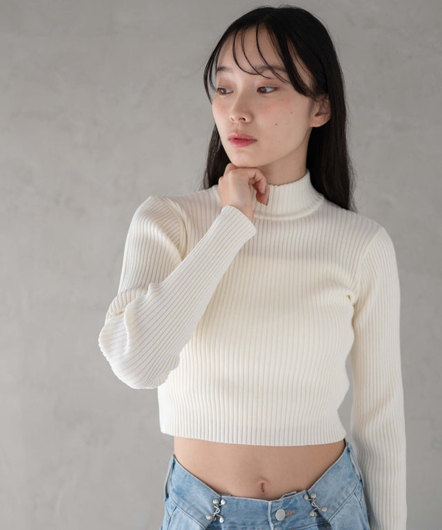 オフホワイト モデル：161cm F着用