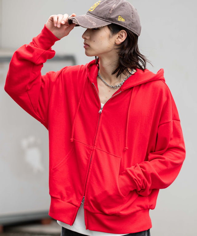 レッド モデル：175cm L着用