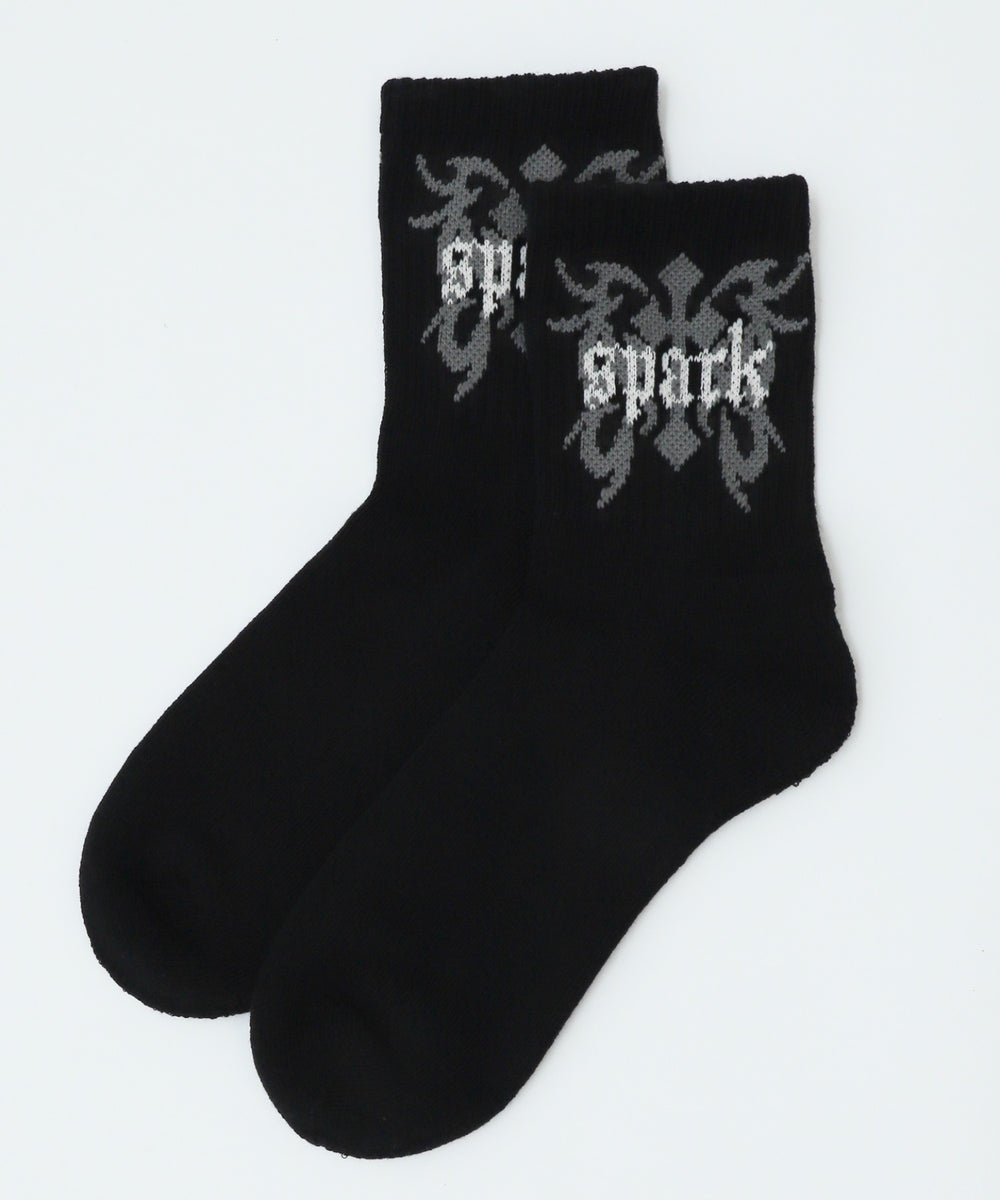 ブラック