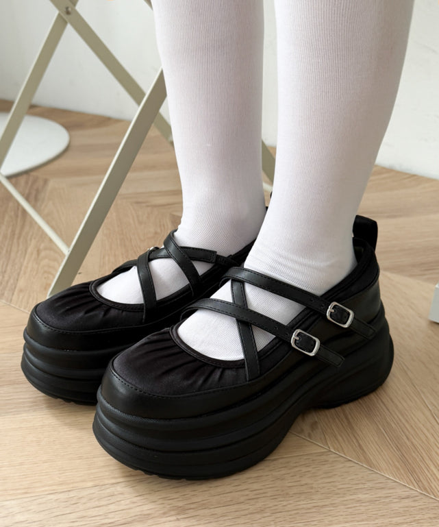 ブラック