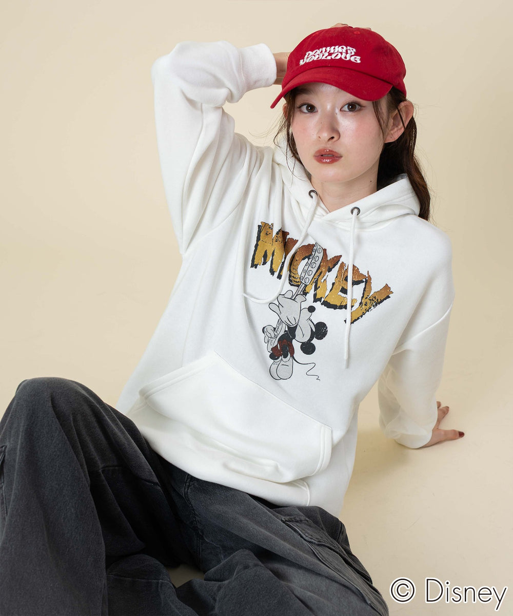 ホワイト モデル：163cm M着用
