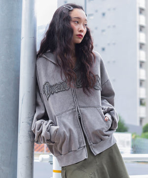 グレー　モデル：161cm L着用