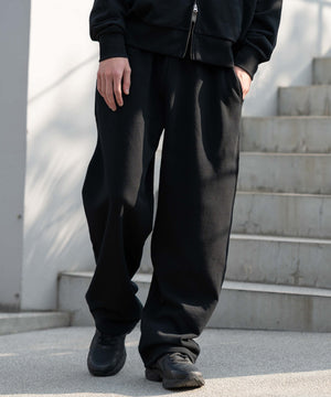 ブラック モデル：180cm F着用