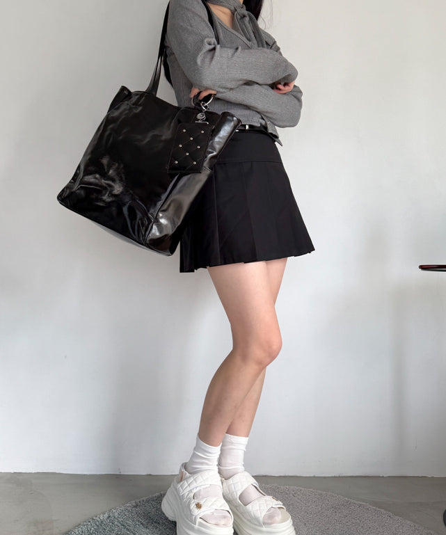ブラック
