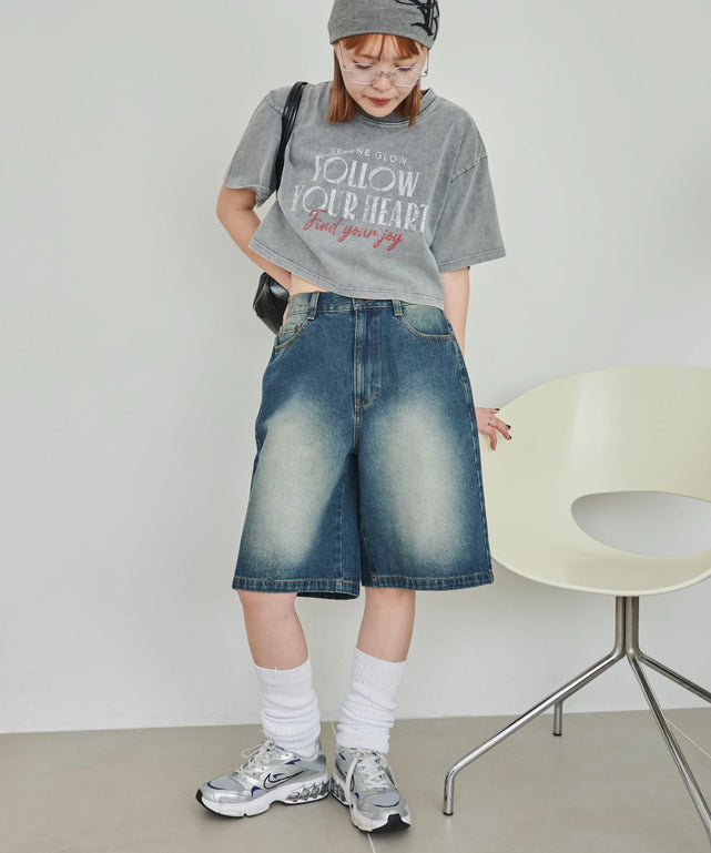 デニム中濃(インディゴ中濃)　モデル:155cm M着用