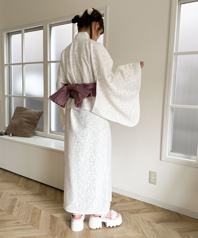 ホワイト　モデル:160cm F着用