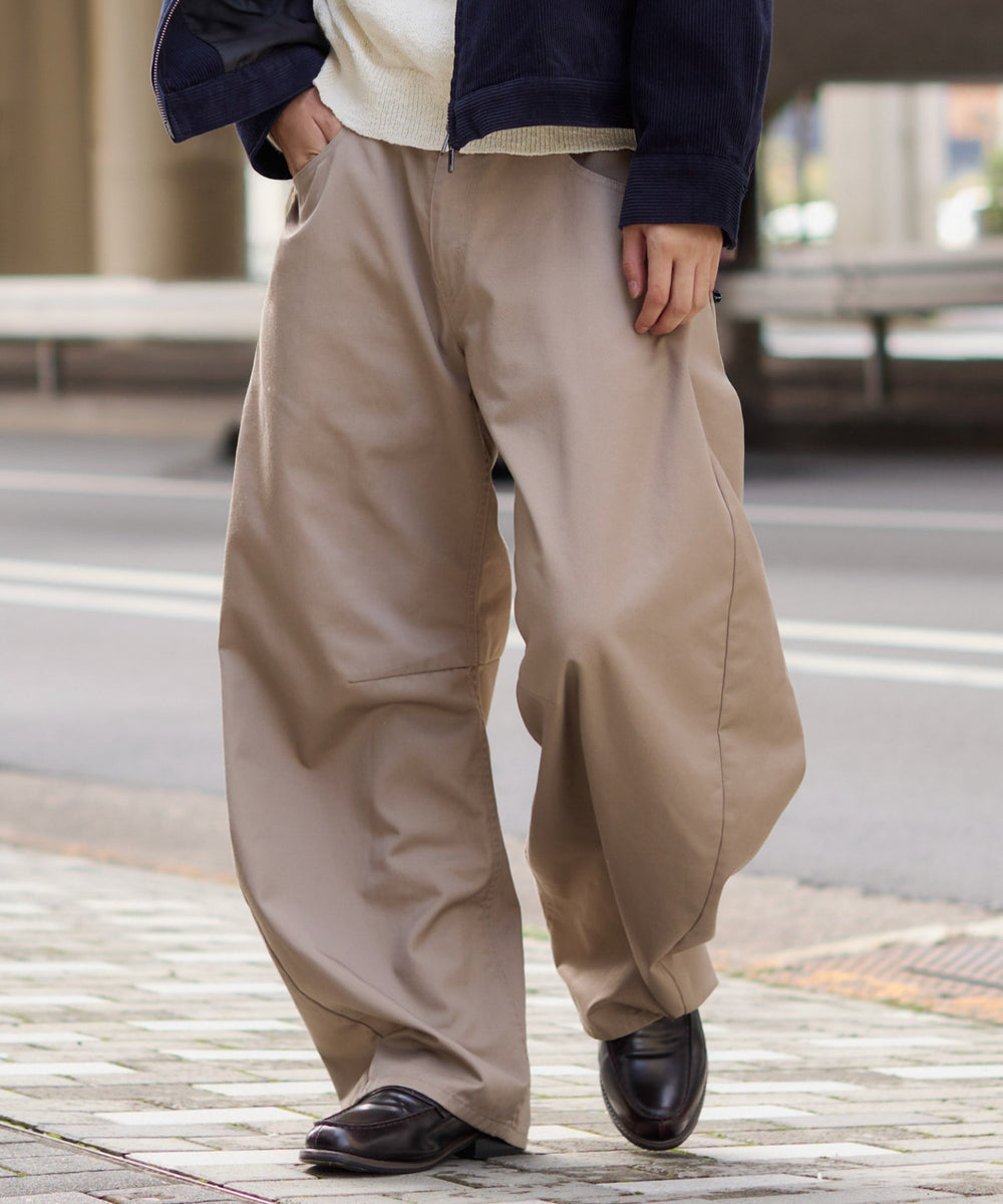 ベージュ モデル：180cm L着用