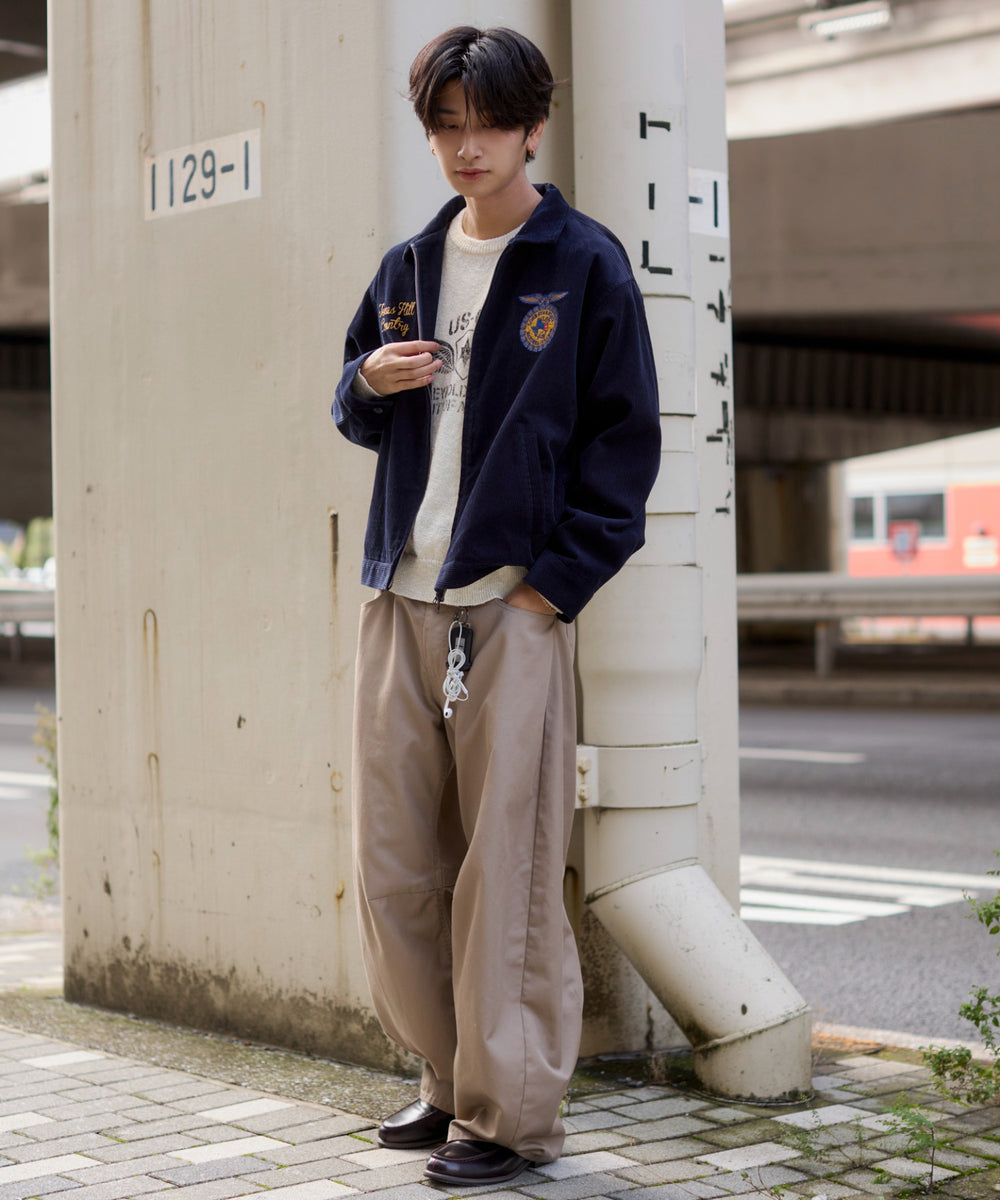 ベージュ モデル：180cm L着用