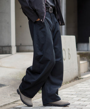 ブラック モデル：180cm L着用
