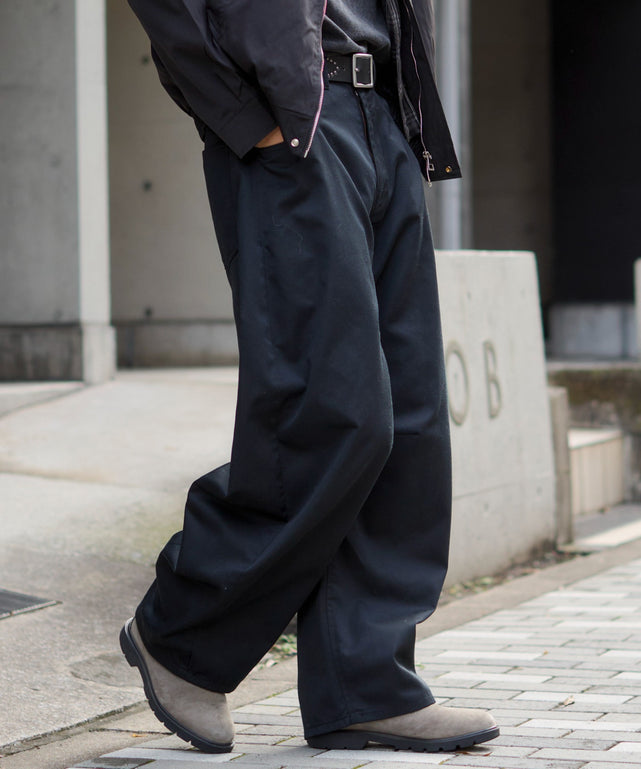 ブラック モデル：180cm L着用