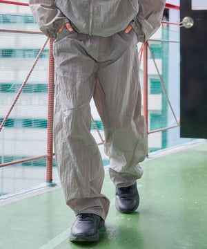 グレー モデル：175cm L着用