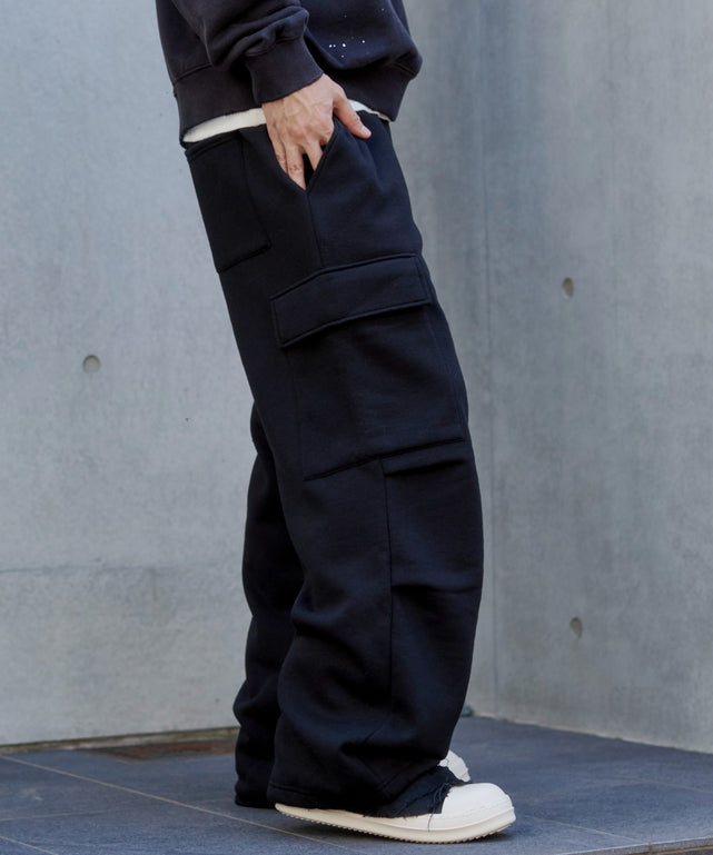 ブラック モデル：175cm L着用