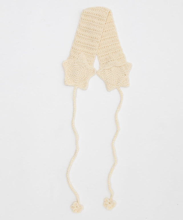 オフホワイト
