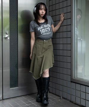 ブラックボーダー　モデル：159cm F着用