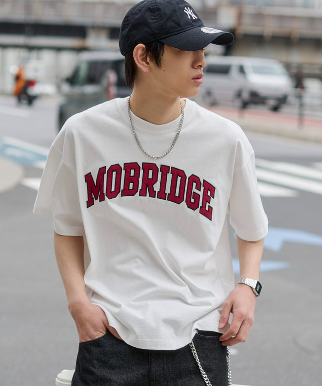 ホワイト モデル：181cm L着用