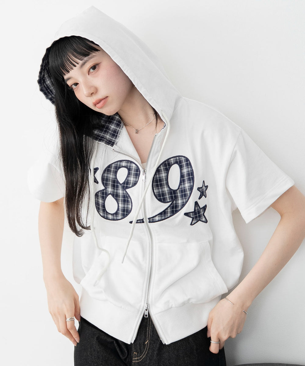 ホワイト　モデル：164cm F着用