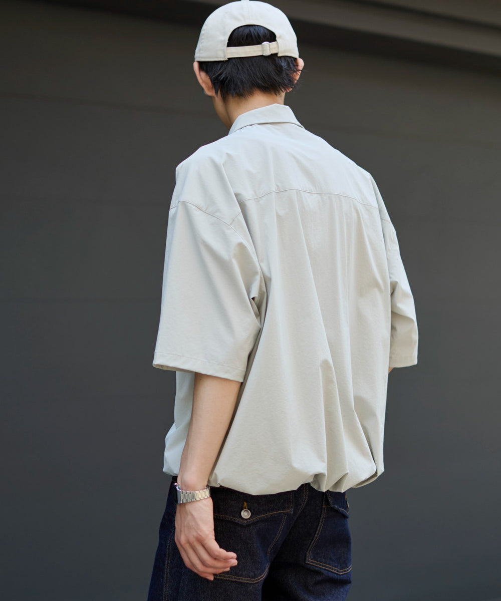 グレー モデル：181cm L着用