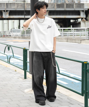 ホワイト モデル：180cm L着用