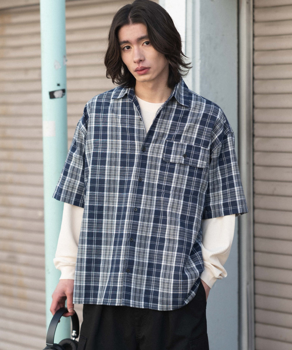 ブルーチェック1 モデル：182cm L着用