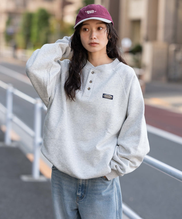 アッシュグレー　モデル：161cm M着用　