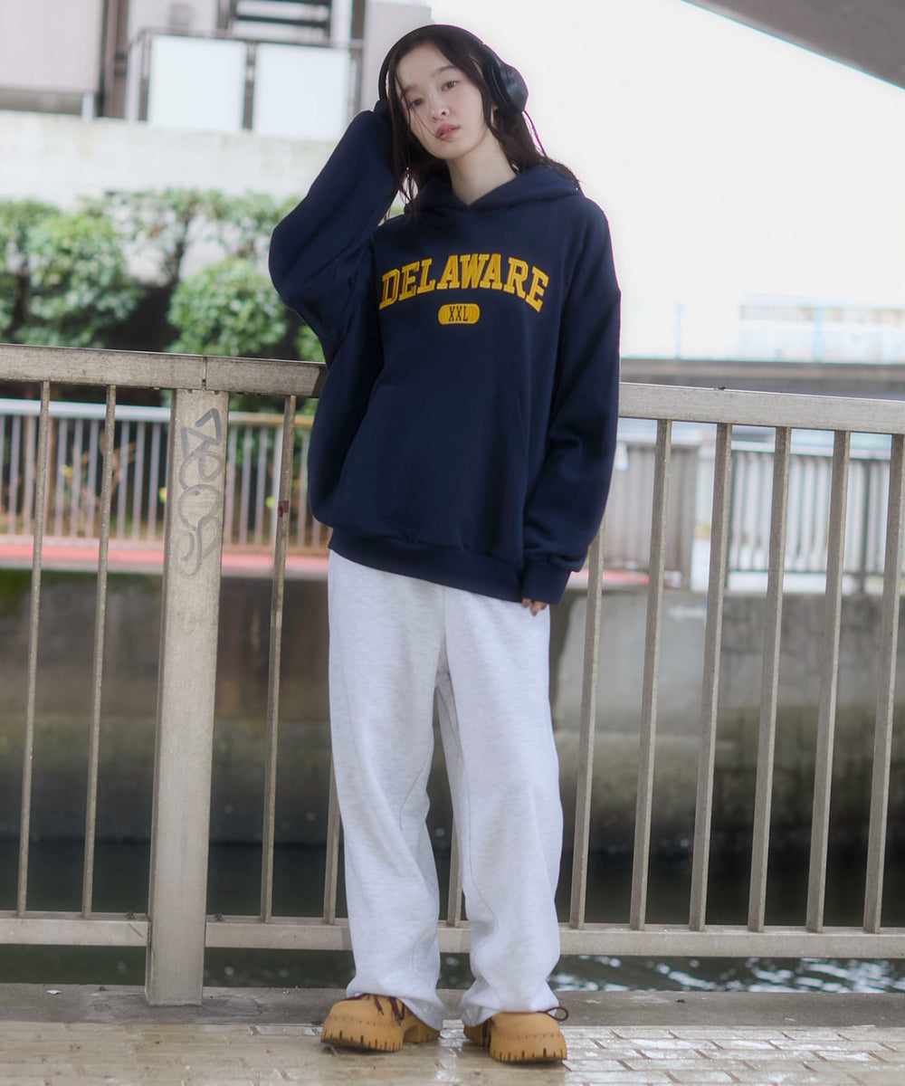ネイビー　モデル：163cm M着用