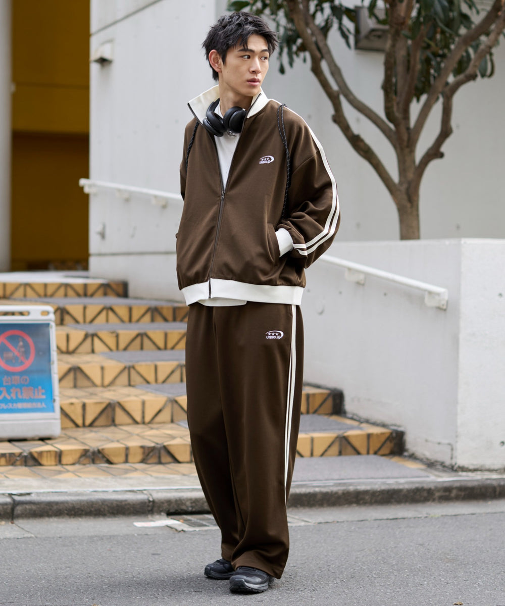 ブラウン モデル：181cm L着用
