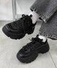 ブラック
