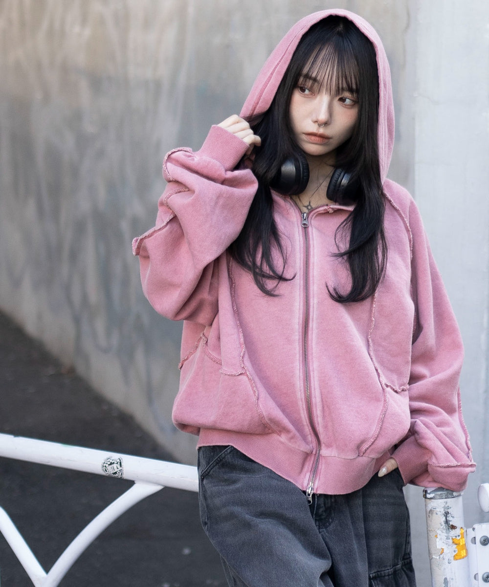 ピンク　モデル：159cm M着用