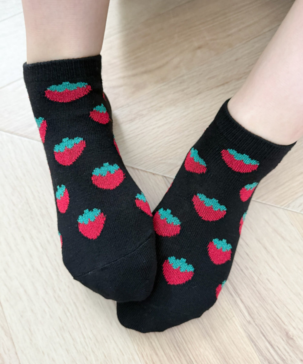 ブラック