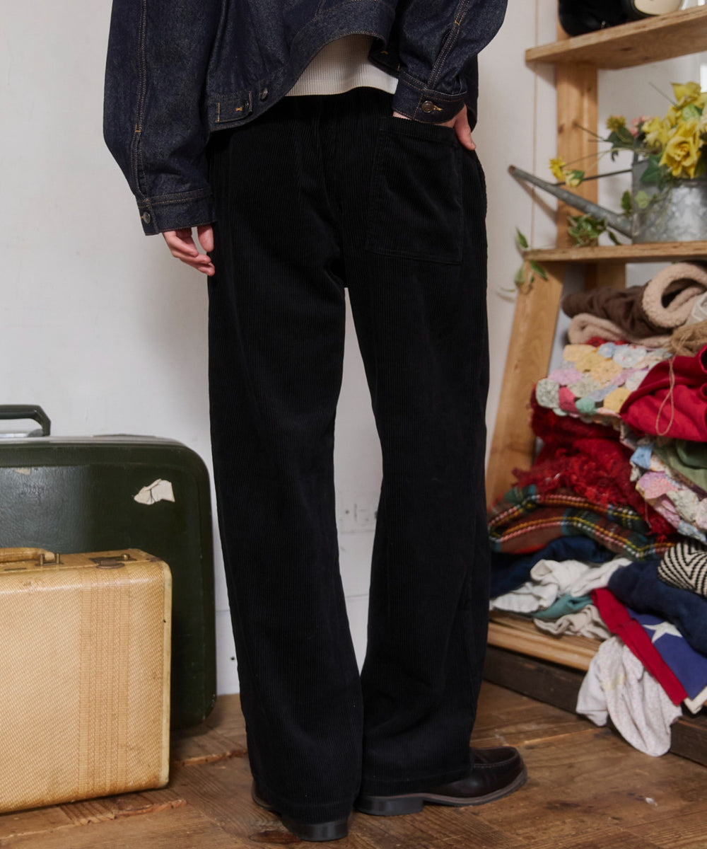 ブラック モデル：182cm L着用