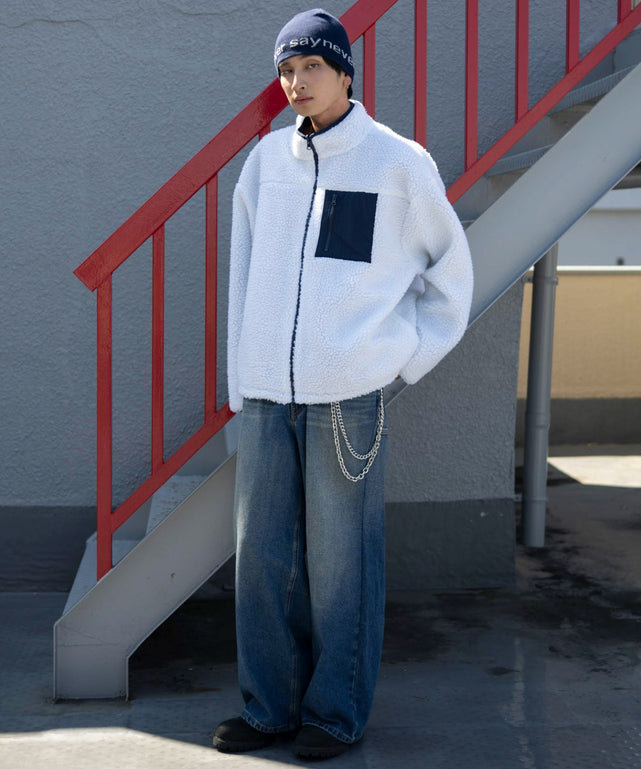 オフホワイト モデル：180cm L着用