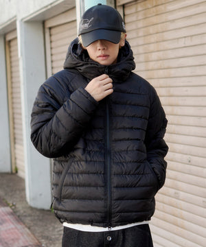 ブラック モデル：175cm L着用