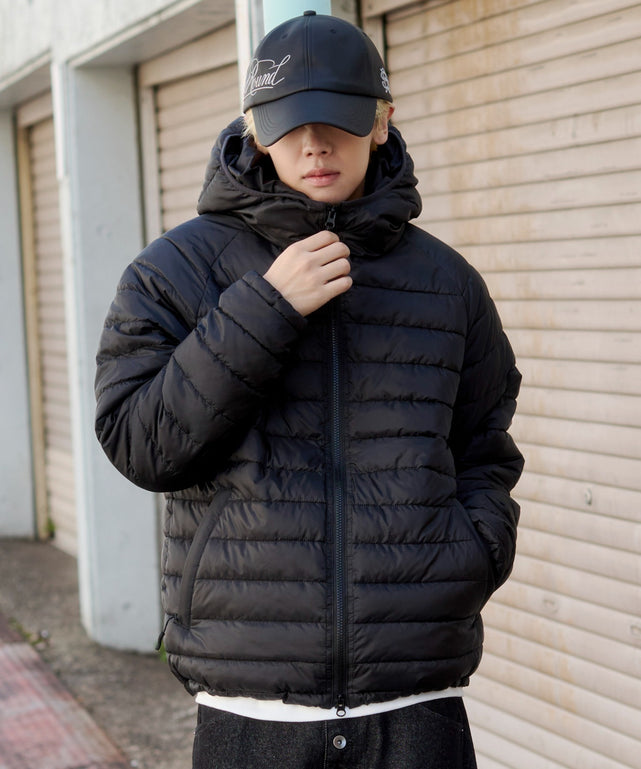 ブラック モデル：175cm L着用