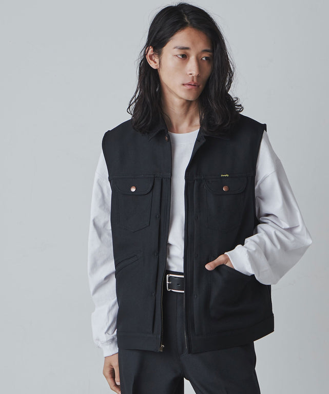 ブラック モデル：181cm L着用