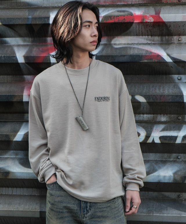 ベージュソノタ　モデル:175cm L着用