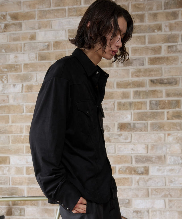 ブラック モデル：182cm L着用