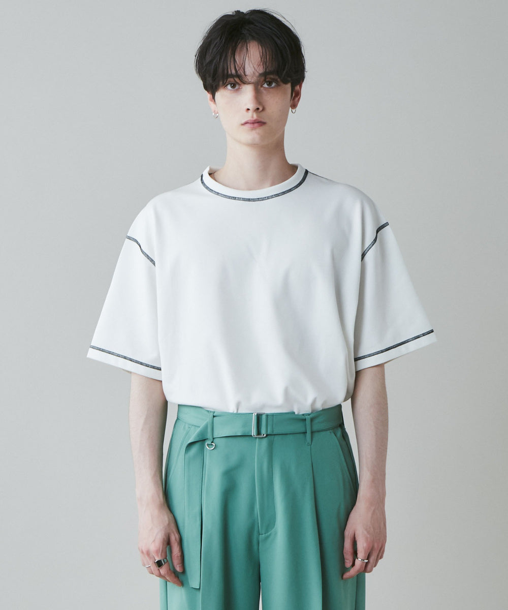 ホワイトその他 モデル：180cm L着用