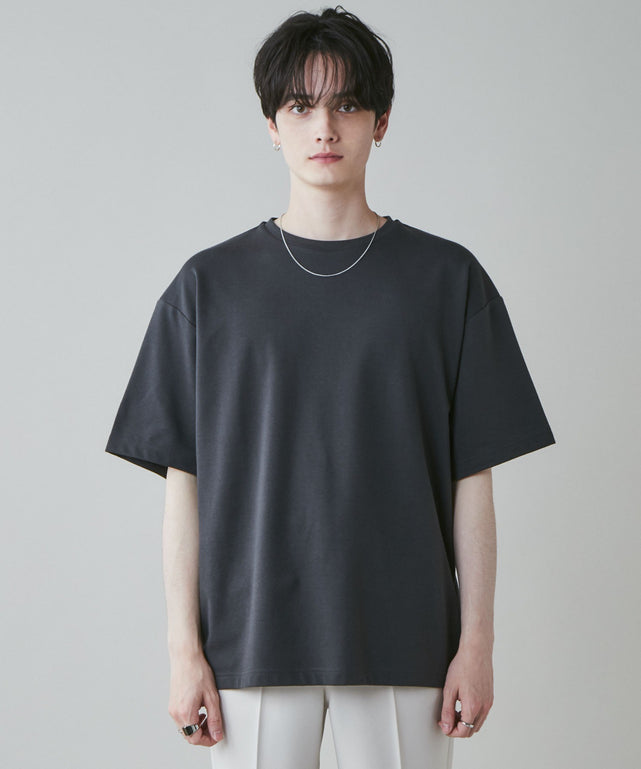 Dグレー モデル：180cm L着用