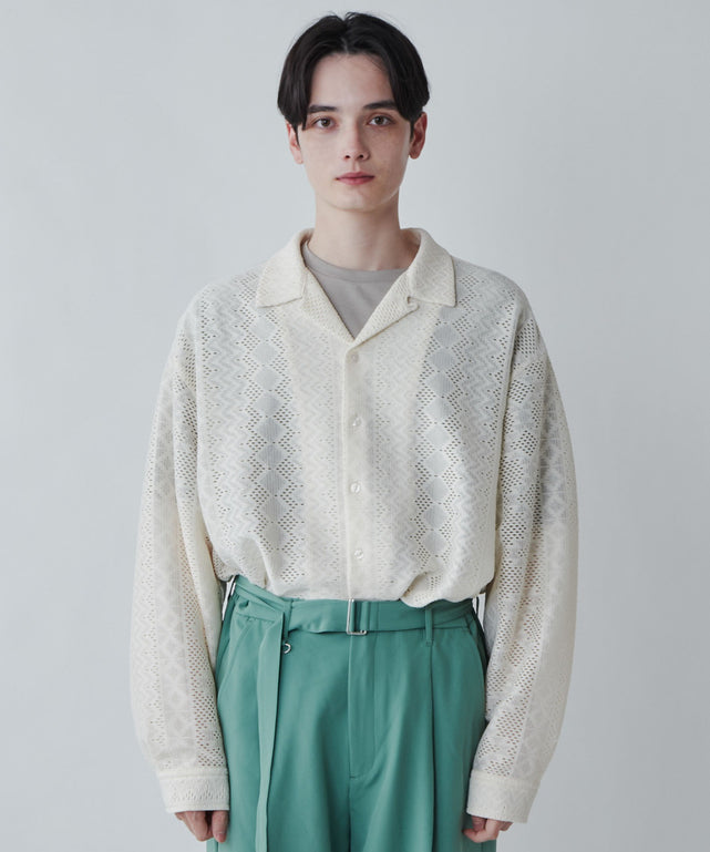 ホワイトその他 モデル：180cm L着用