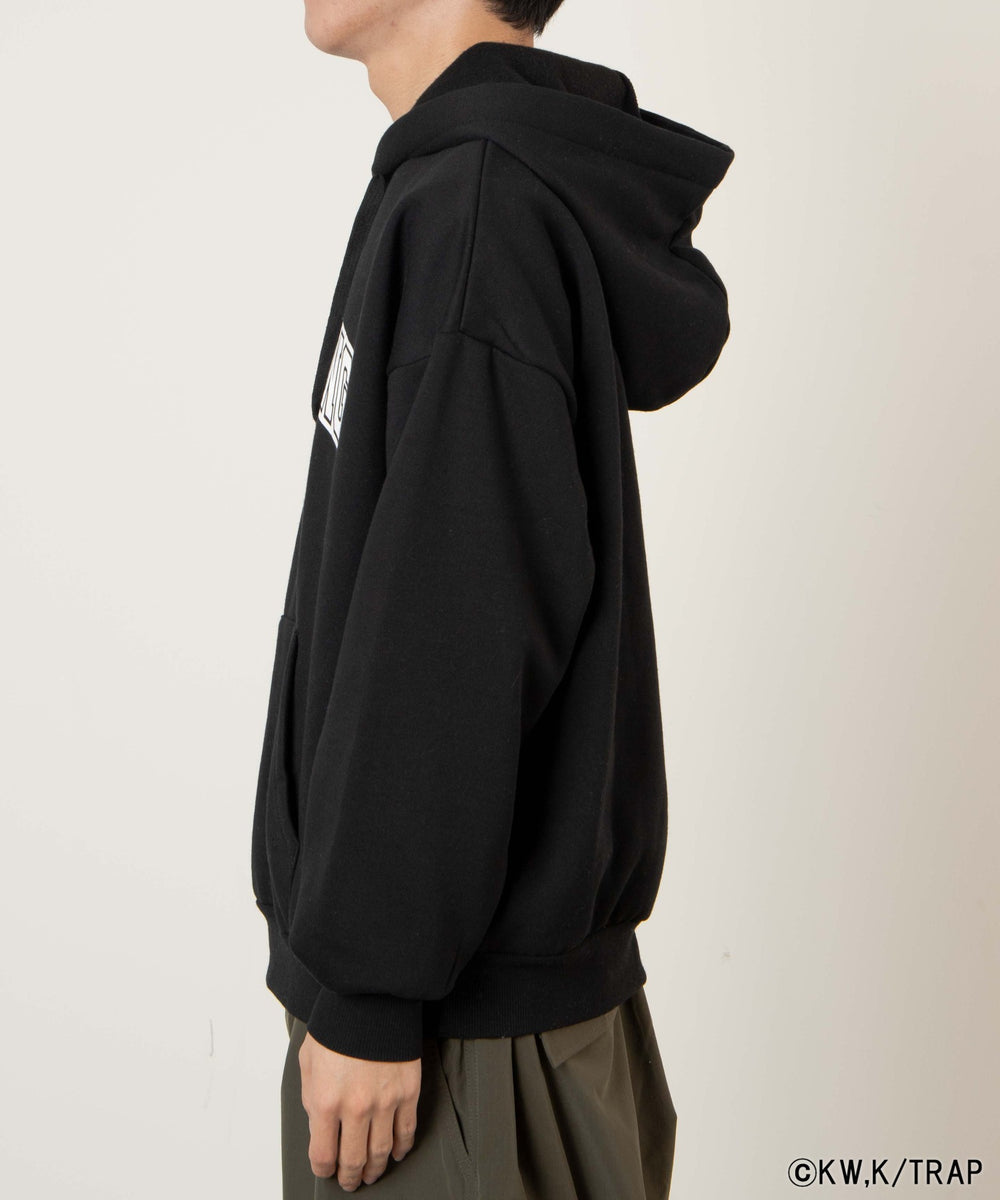 ブラック モデル：175cm F着用