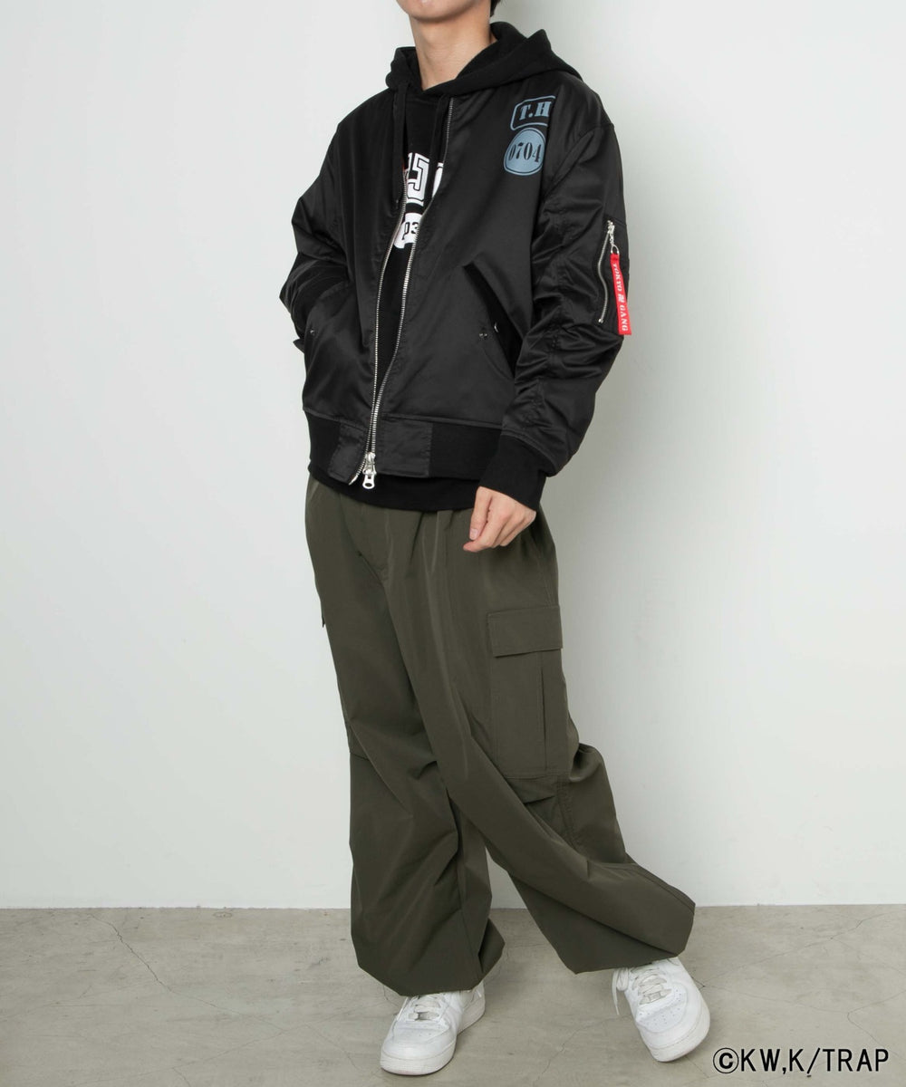 ブラック モデル：175cm L着用